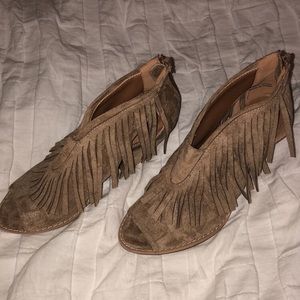 BRAND NEW Fringe Suede Tan Booties!!